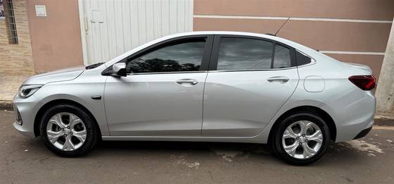 CHEVROLET ONIX 1.0 TURBO FLEX PLUS PREMIER AUTOMÁTICO